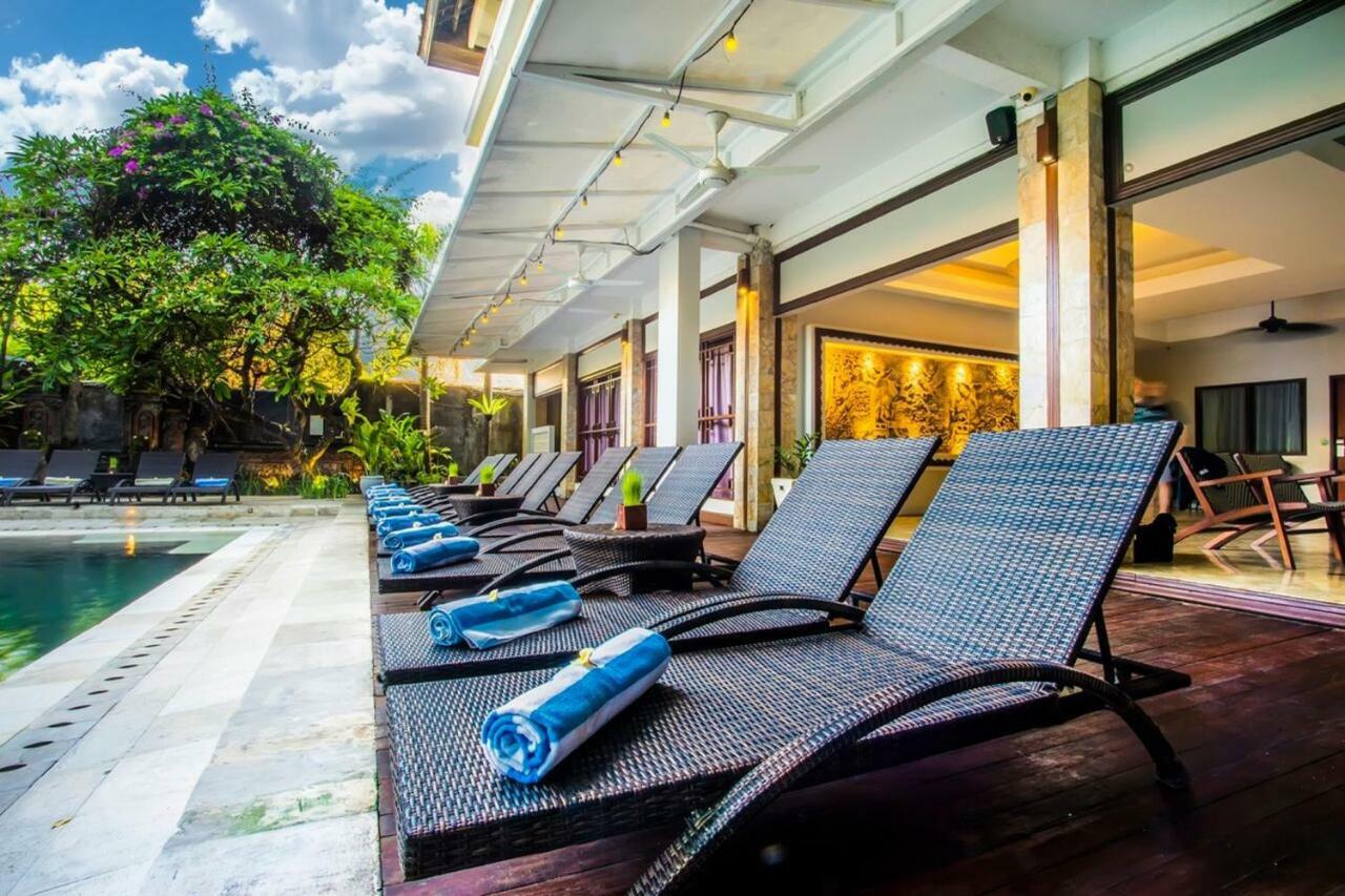 Kuta One Party Hotel Eksteriør billede